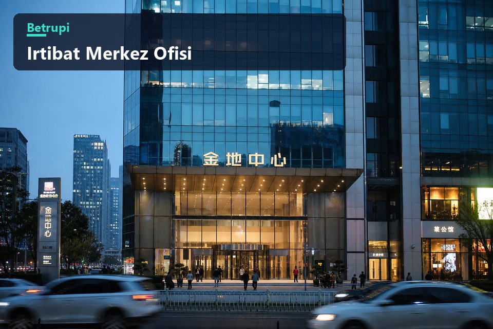 Ersaven Lojistik merkez ofisinin Büyükdere Caddesi üzerindeki bina girişi
